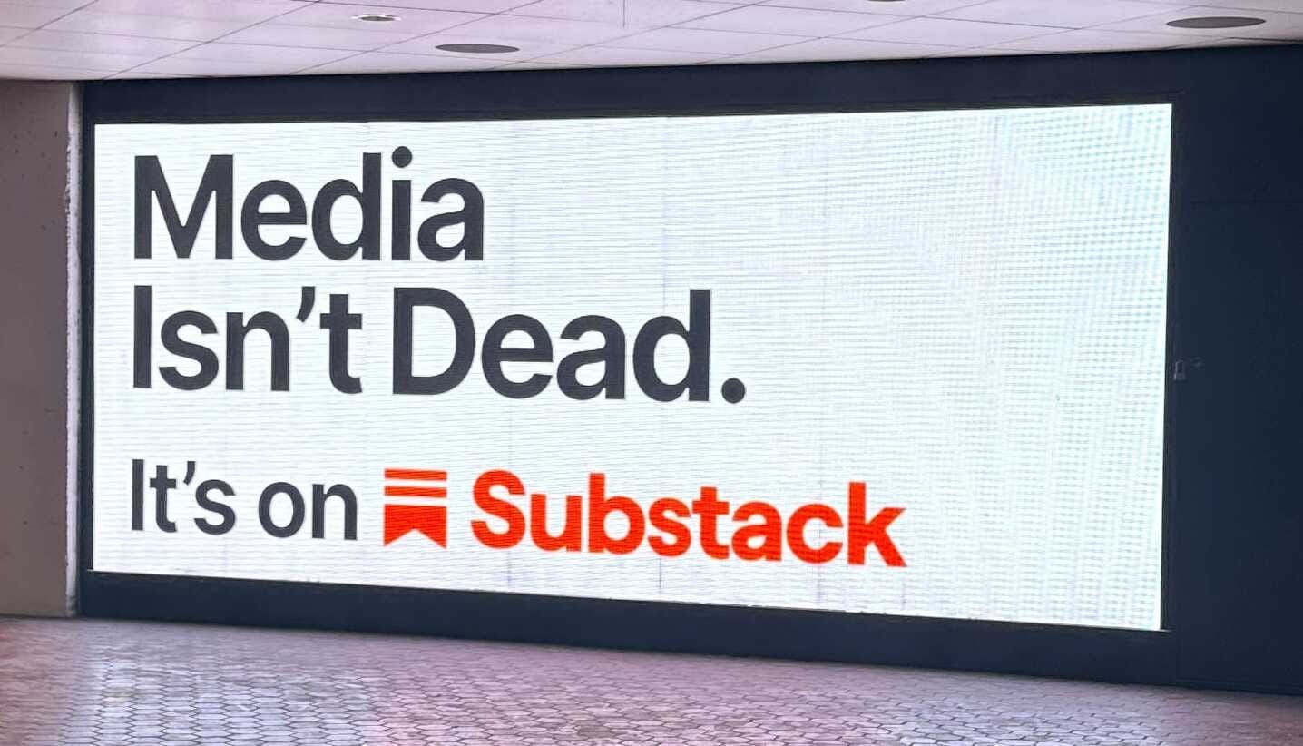 Substack for begyndere (og nysgerrige) – og hvorfor vi elsker vores nye digitale hood