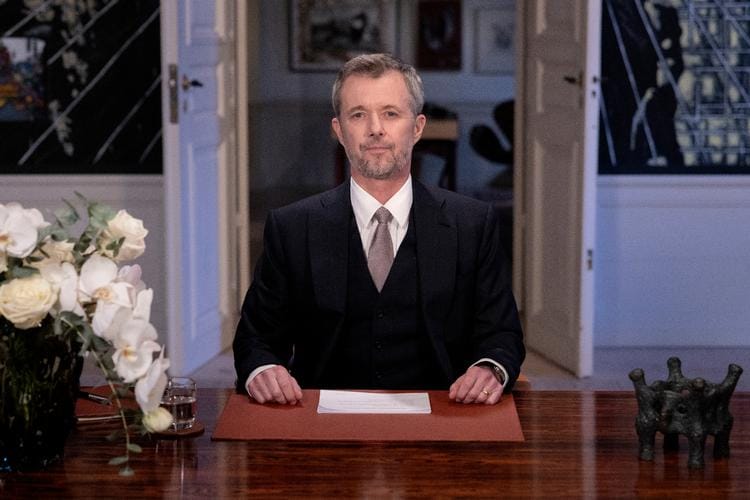 Krig og kærlighed i årets Nytårstale viser et Kongehus i højt beredskab post image